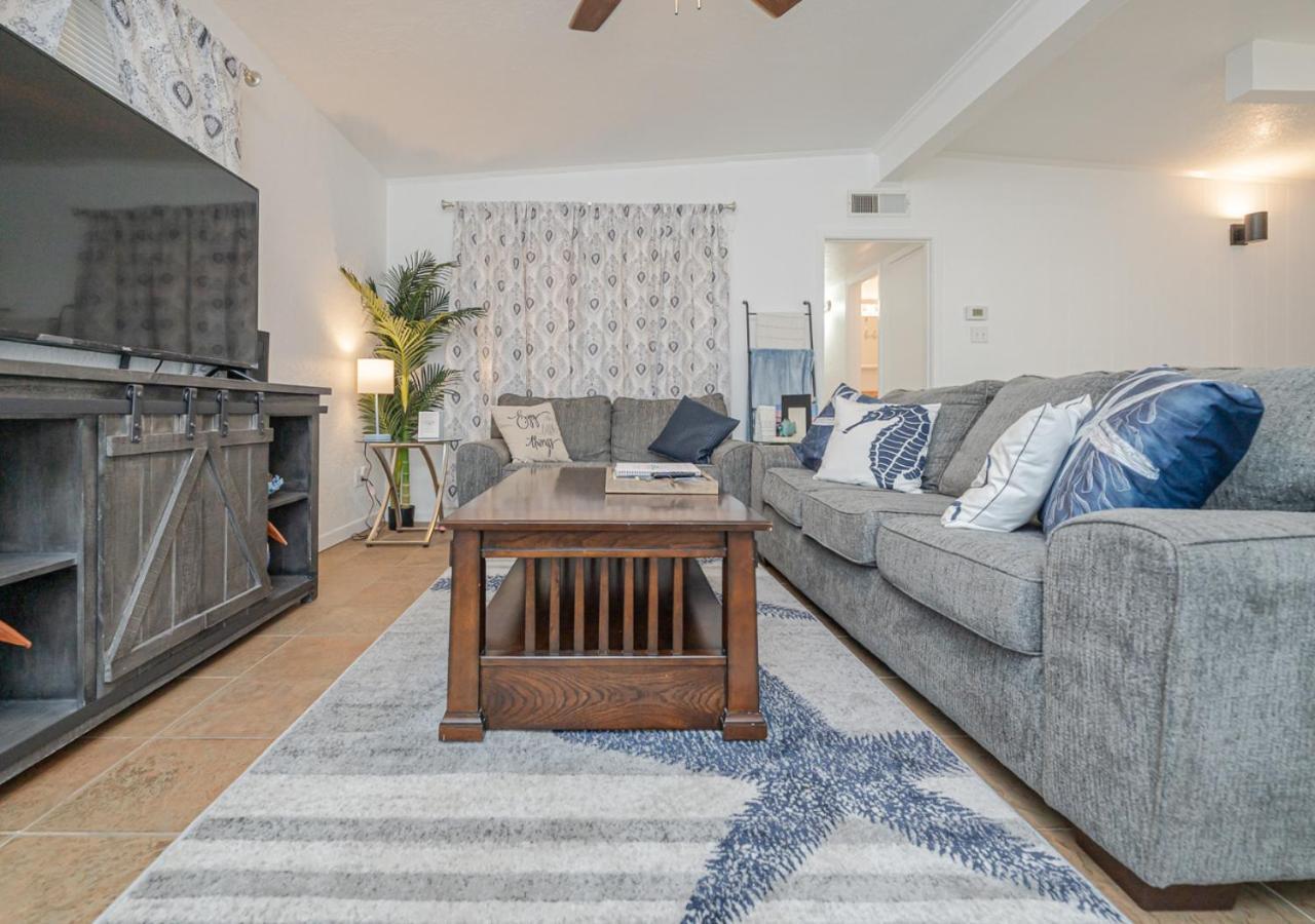 Вілла Knot Bay Haven, Dog Friendly, Hot Tub, Fenced Yard, Patio And Grill, 3 Br Рокпорт Екстер'єр фото